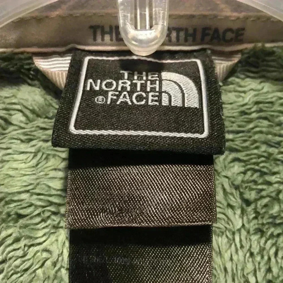 The North face green jacket size medium. In good used condition. - Picture 8 of 12